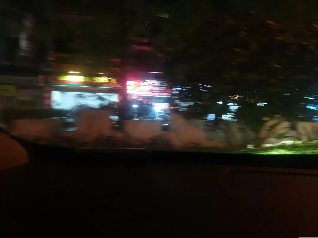 Ngôi Nhà Bỏng Ngô