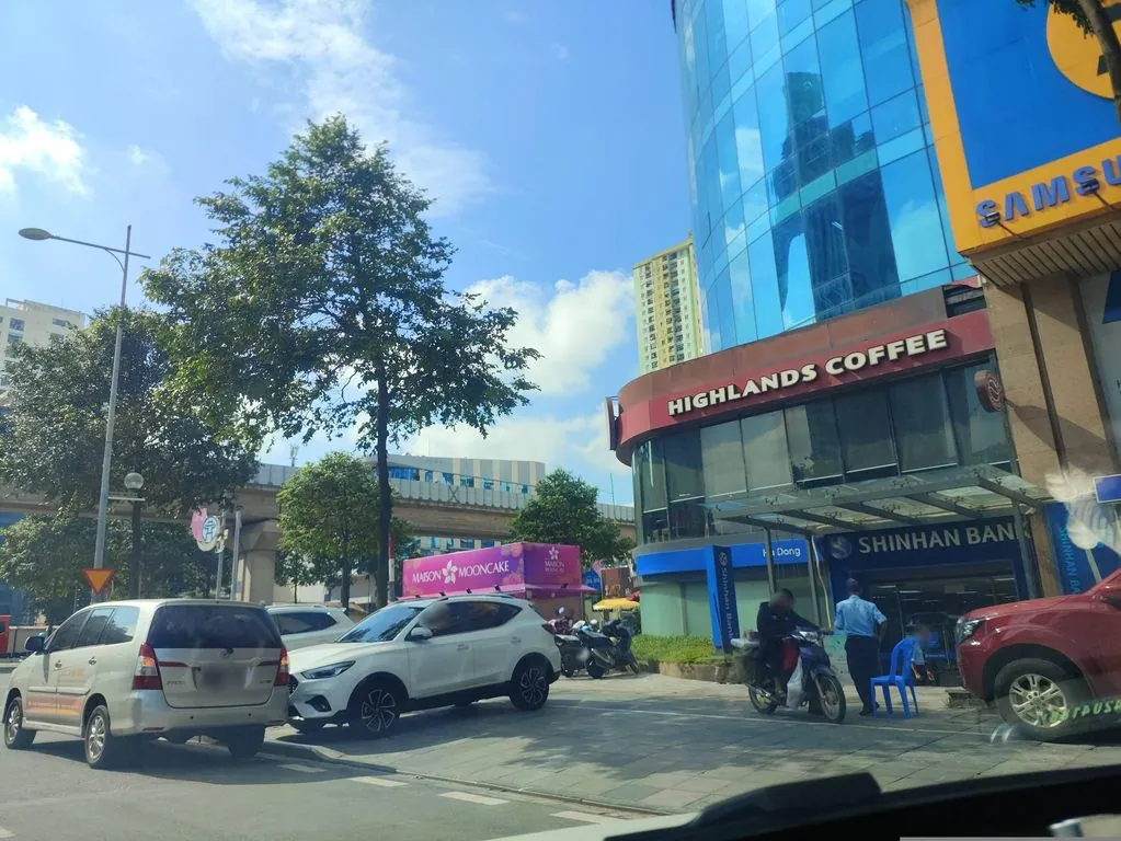 BigC Hồ Gưom