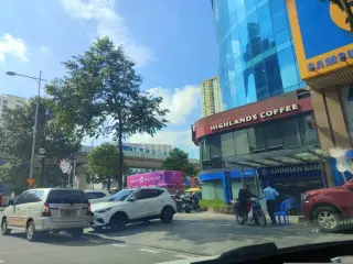 BigC Hồ Gưom