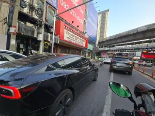 เบิร์นบุษบา - BurnBusaba ทองหล่อ