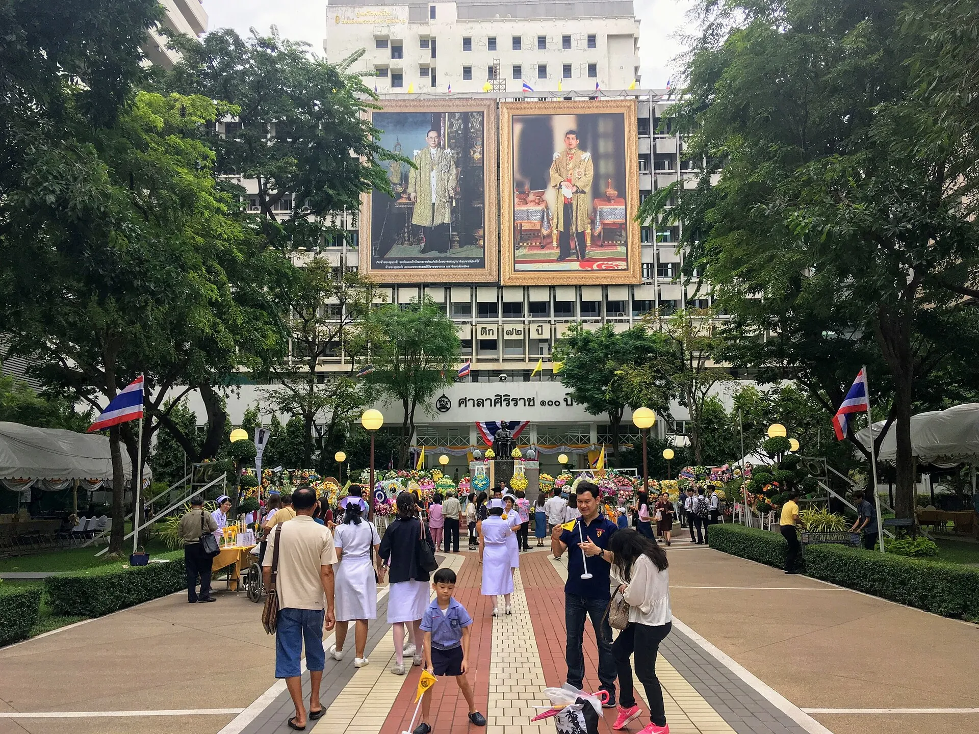 ICU MED2, Siriraj Hospital