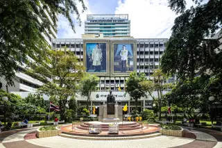 ICU MED2, Siriraj Hospital — фото 3