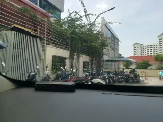 Nhà của Bee