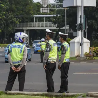 Pravila Dvizenia I Strafy V Indonezii: Skorost', Proverki Na Doroge, Oplata Tilangov