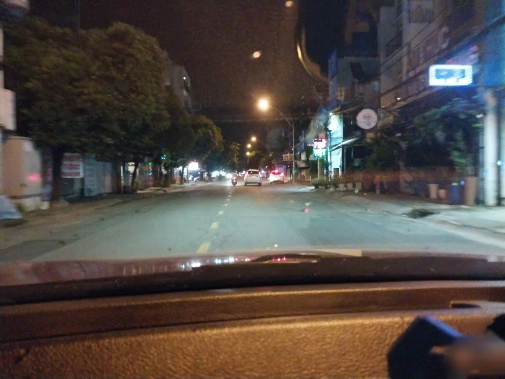 Heo Quay Tám Son