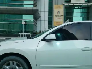 Khlyft Alkhatry Llmhamat Walastsharat Alqanwnyt