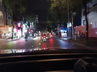 Cơm Trộn Nom Nom
