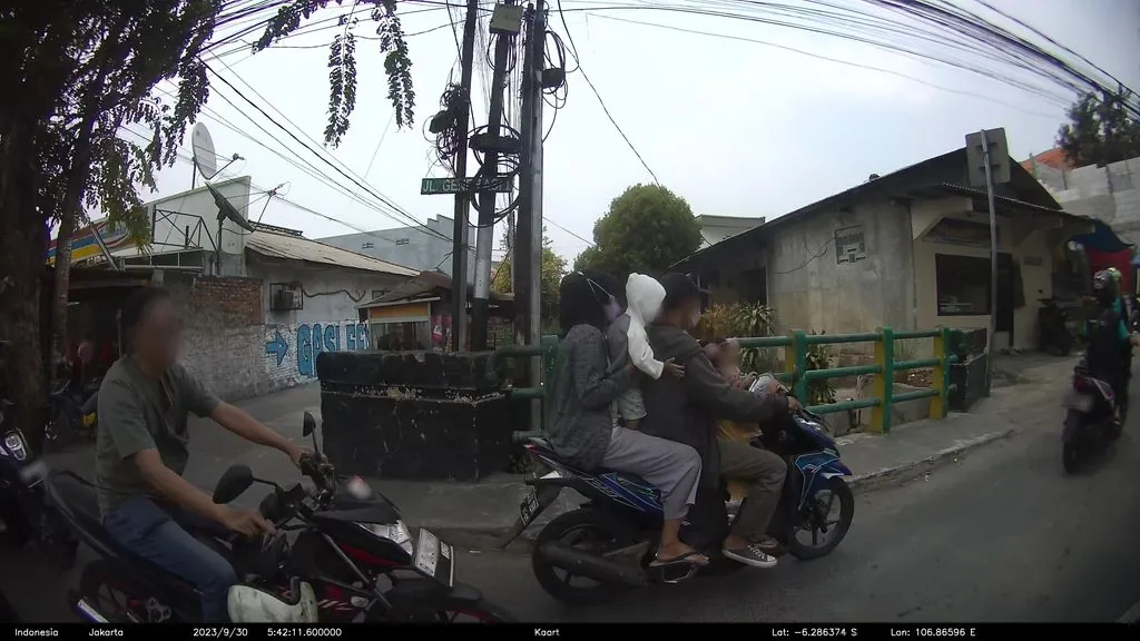 Indomaret | Kampung Tengah P. Dading
