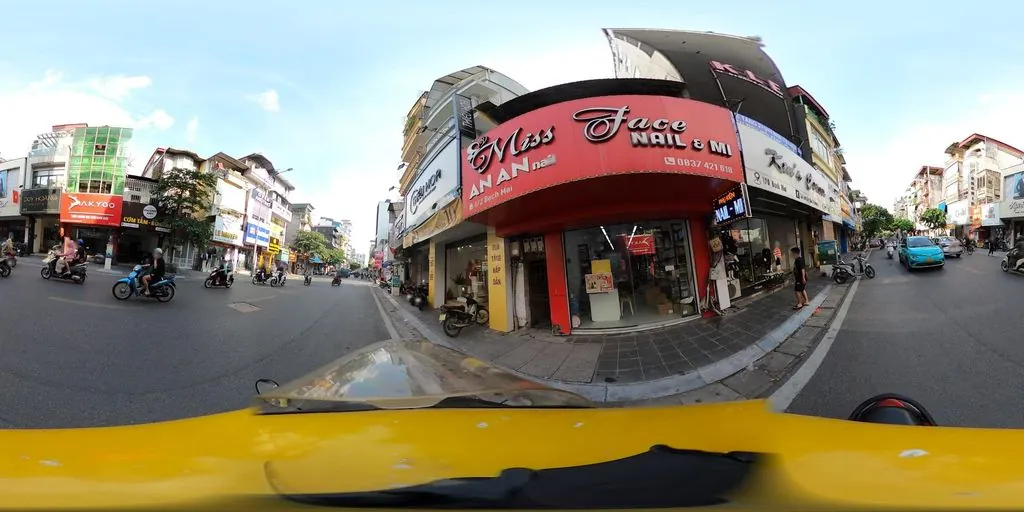 Yến Trang Talor