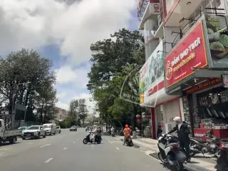 Tiệm Bánh Mì Giò Chả Nhân Ngãi Tiem Banh Mi Gio Cha Nhan Ngai