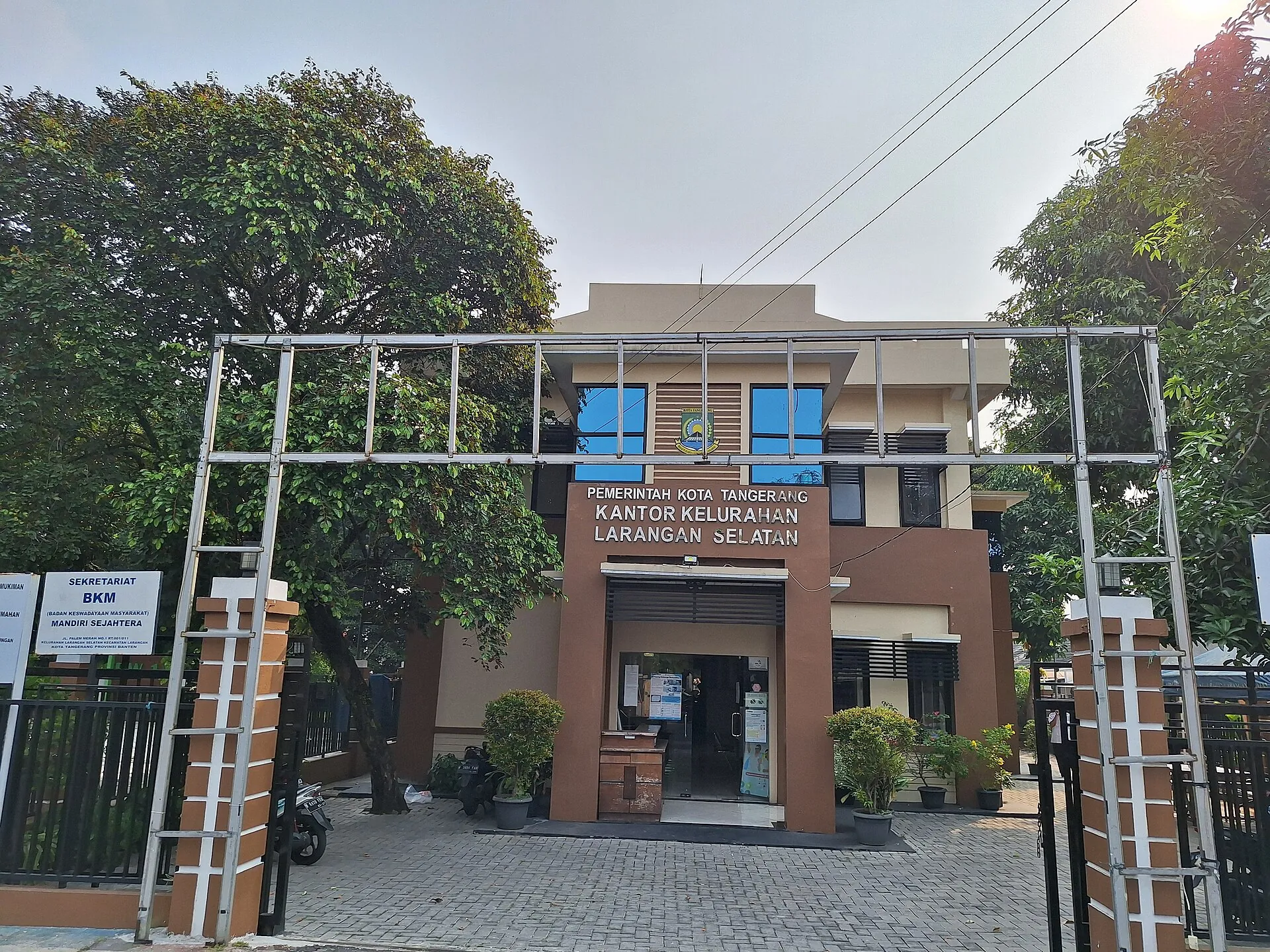 Kantor Kelurahan Larangan Selatan