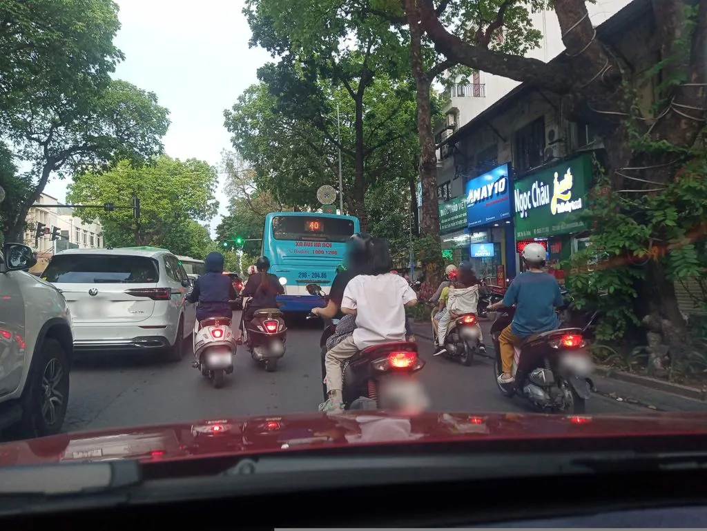 Bún bò Nam Bộ