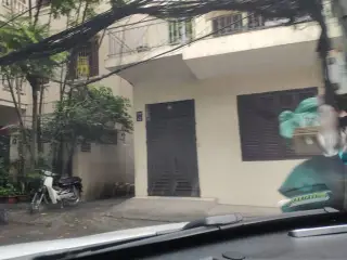 Tiệm cơm Tròn
