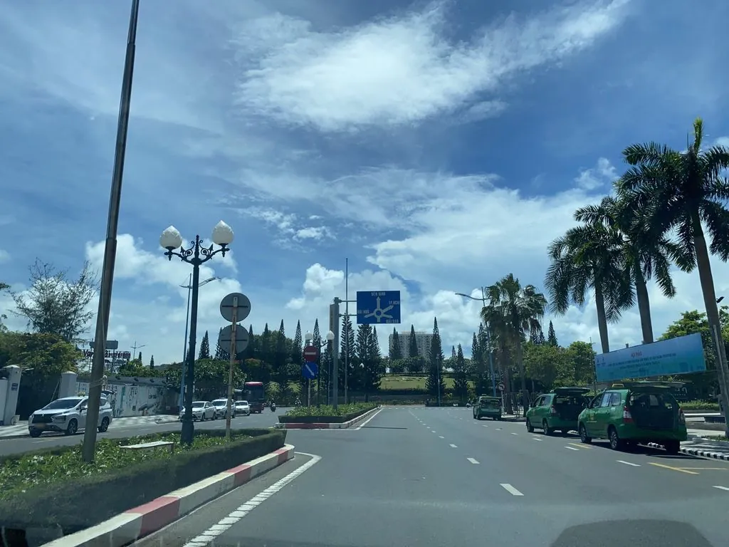 Hoàng Sa Quán