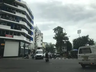 Tiệm Trà Nhỏ