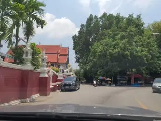 สถานปฎิบัติธรรมอารามผาหมื่น