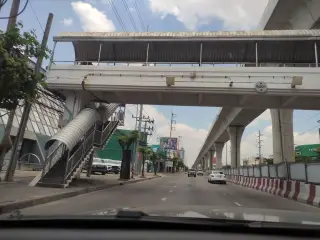 เสต็กลุงหนวด สุขสวัสดิ์