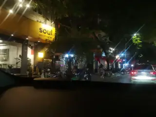 Nha Khoa Hoàng Gia