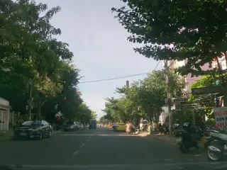 Bánh mì chảo - Hai Chị Em