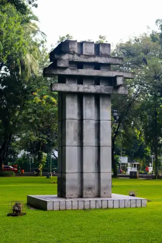 Taman Suropati — фото 2
