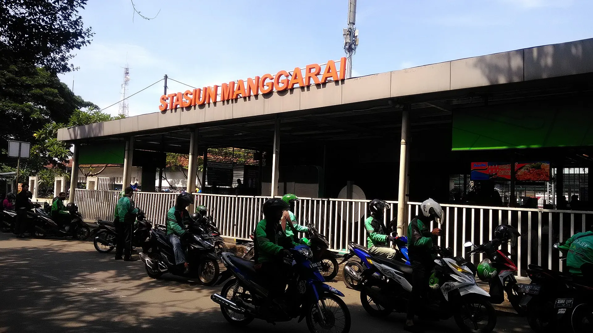 Lawson Stasiun Manggarai