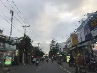 Mi Cay Lẩu An Vat Nem Nha Trang Taky