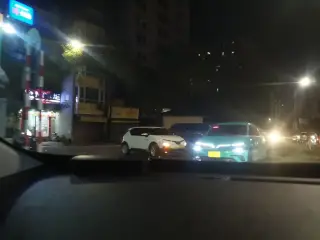 Nha Khoa Hồng Tuyên 310 Đội Cấn