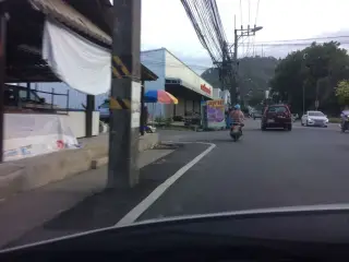 Kwyteiyw Hmu Thrng Kheruxng Thewda Sakha Phuket