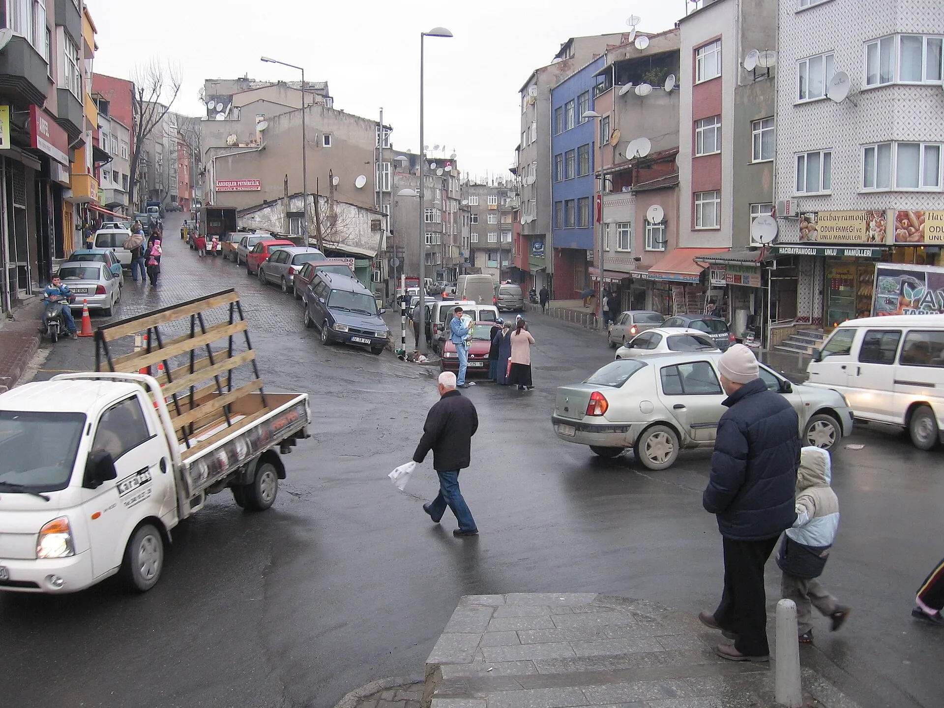 Yahya Kemal Spor Kompleksi