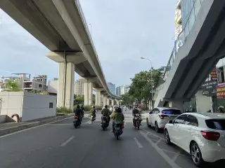 Hoàng Linh Quán