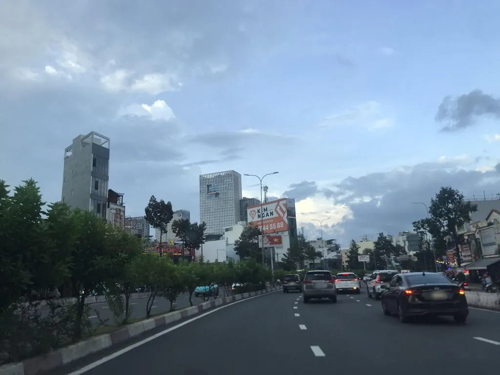Trùm Giày Xịn Nhập Khẩu