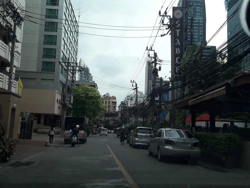 Artelier Café - Sukhumvit 8