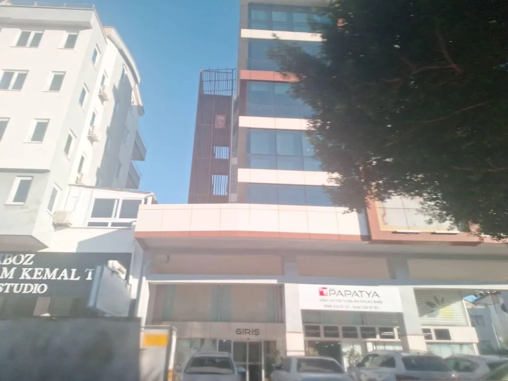Can Boz Makeup Konyaaltı