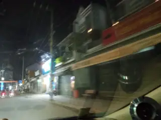 Hùng Ty Coffee Shop