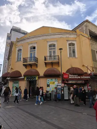 İzmir Art Gallery