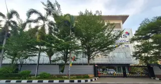 IES Kelapa Gading — фото 2