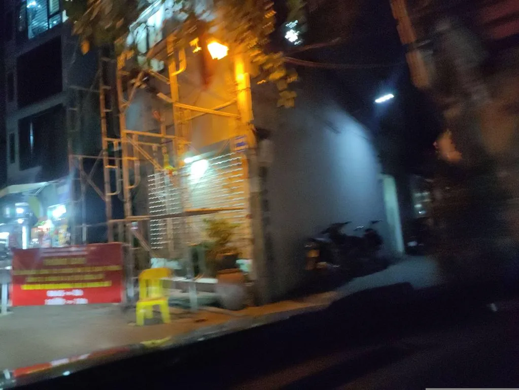 Thùng Rác Có Nắp Đậy Hoàng Mai
