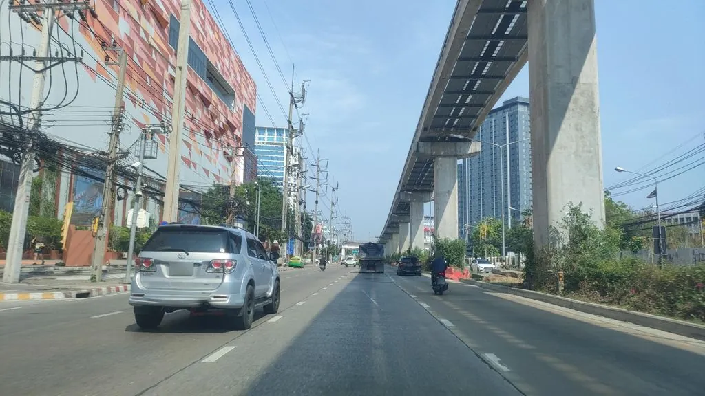 Scoozi - Central Chaeng Watthana