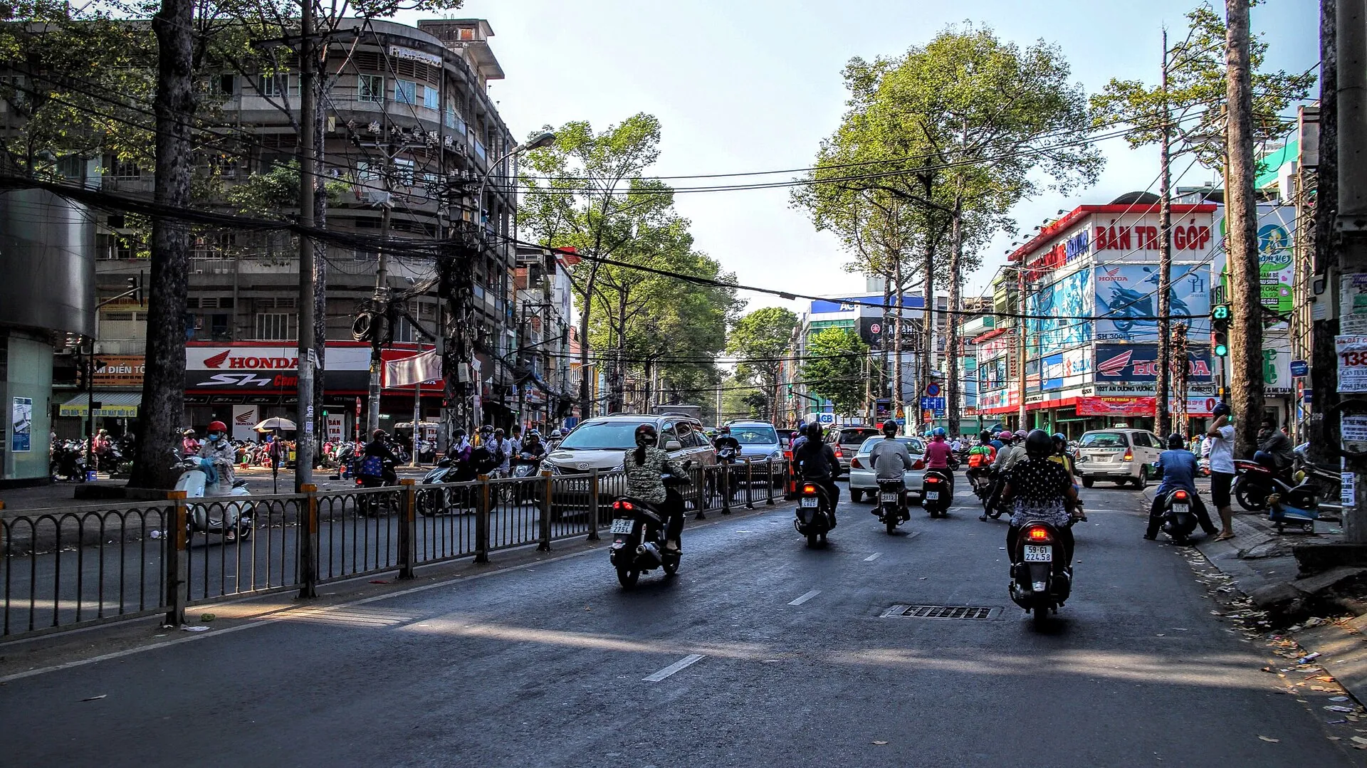 May Áo Dài Kim Ngân - Quận 10