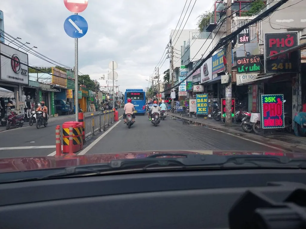 Gà Ta Hấp Mắm Nhĩ