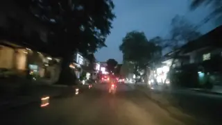 Y.Yaks'̒ Ta Hmak Hung