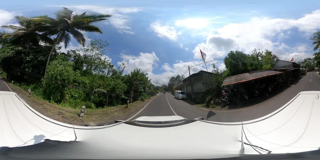 Evi ana busana bali