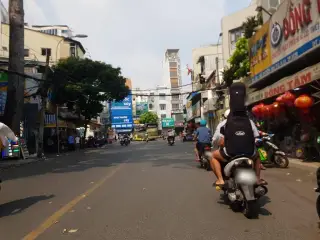 Quán Bún Giò Heo 211