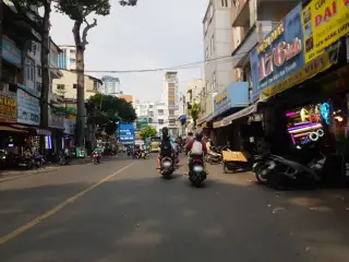 Hẻm Xéo Wardrobe