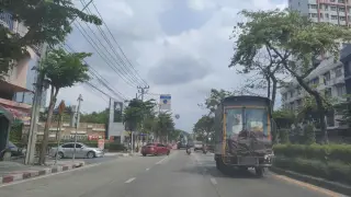 Khaw Man Ki Banglen