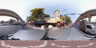Tiệm Gà Bảo Bảo