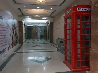 Huawei Experience Store (The Dubai Mall) — photo 4
