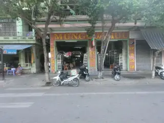 Giống hoa hồng ngoại ở Huế