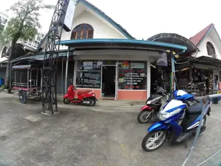 KOOLA Golden Dragon tattoo studio