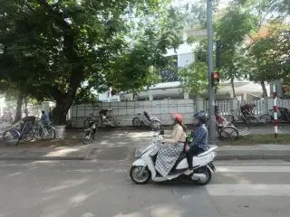 Tôn Mart